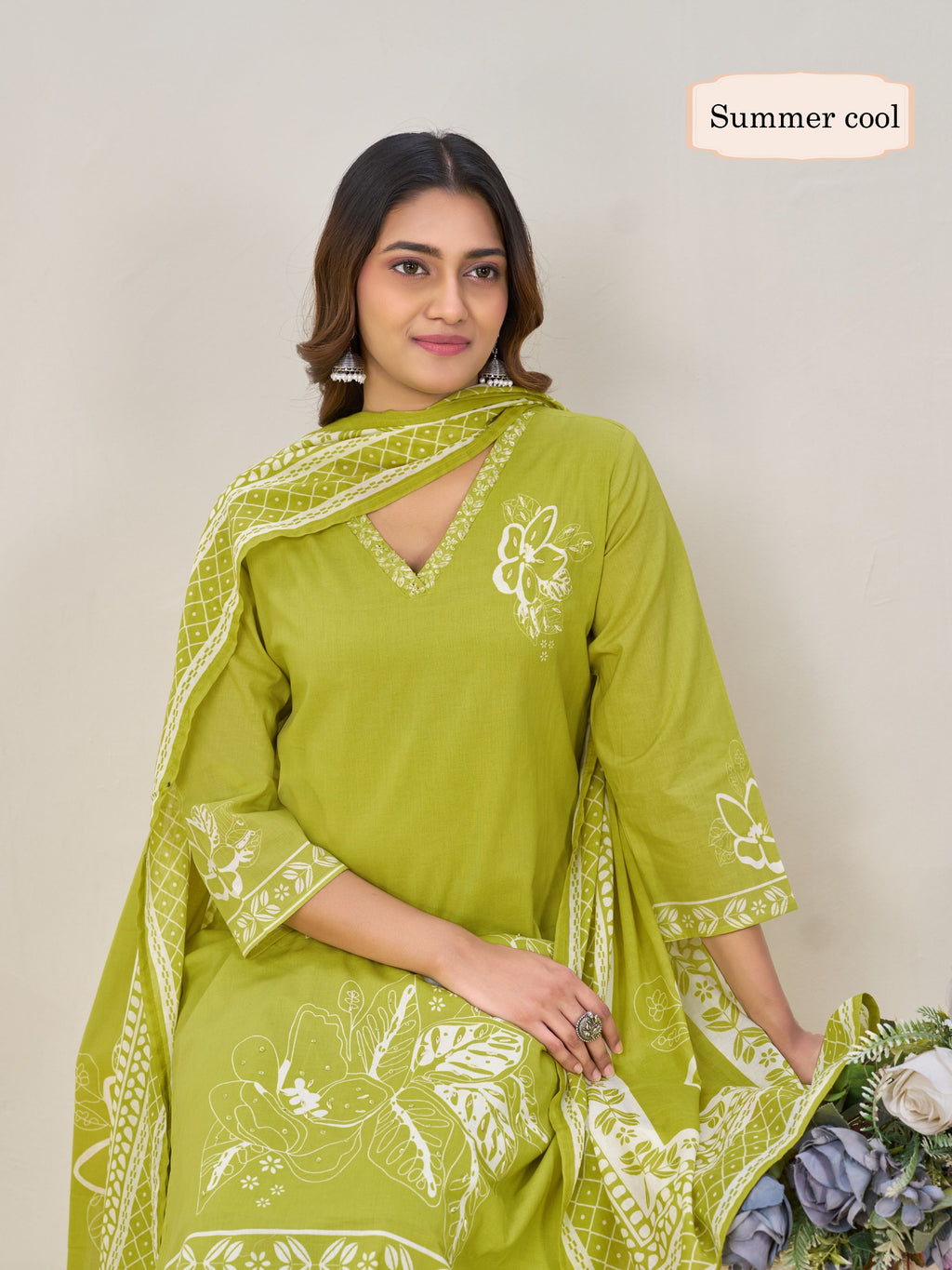 Stunning Collection ! summer cool  3-Piece  kurti pant dupatta Straight  cotton Concept