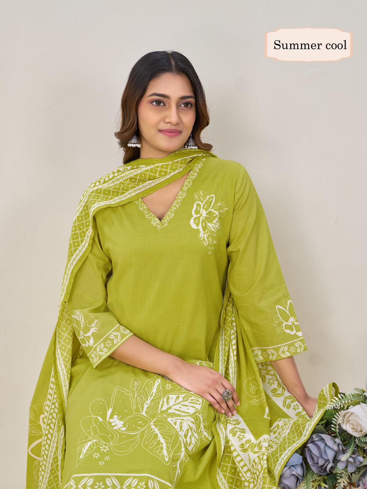 Stunning Collection ! summer cool  3-Piece  kurti pant dupatta Straight  cotton Concept